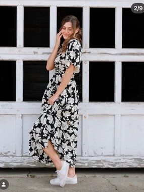 NWOT Henly Floral Dress, Size XL.